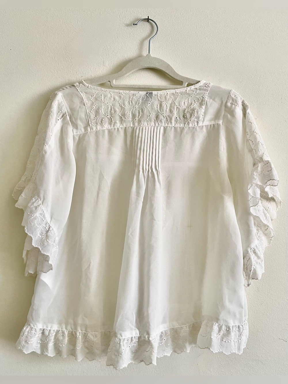 🐩 H&M White Eyelet Peasant Blouse 🐩 - Picture 6 of 7